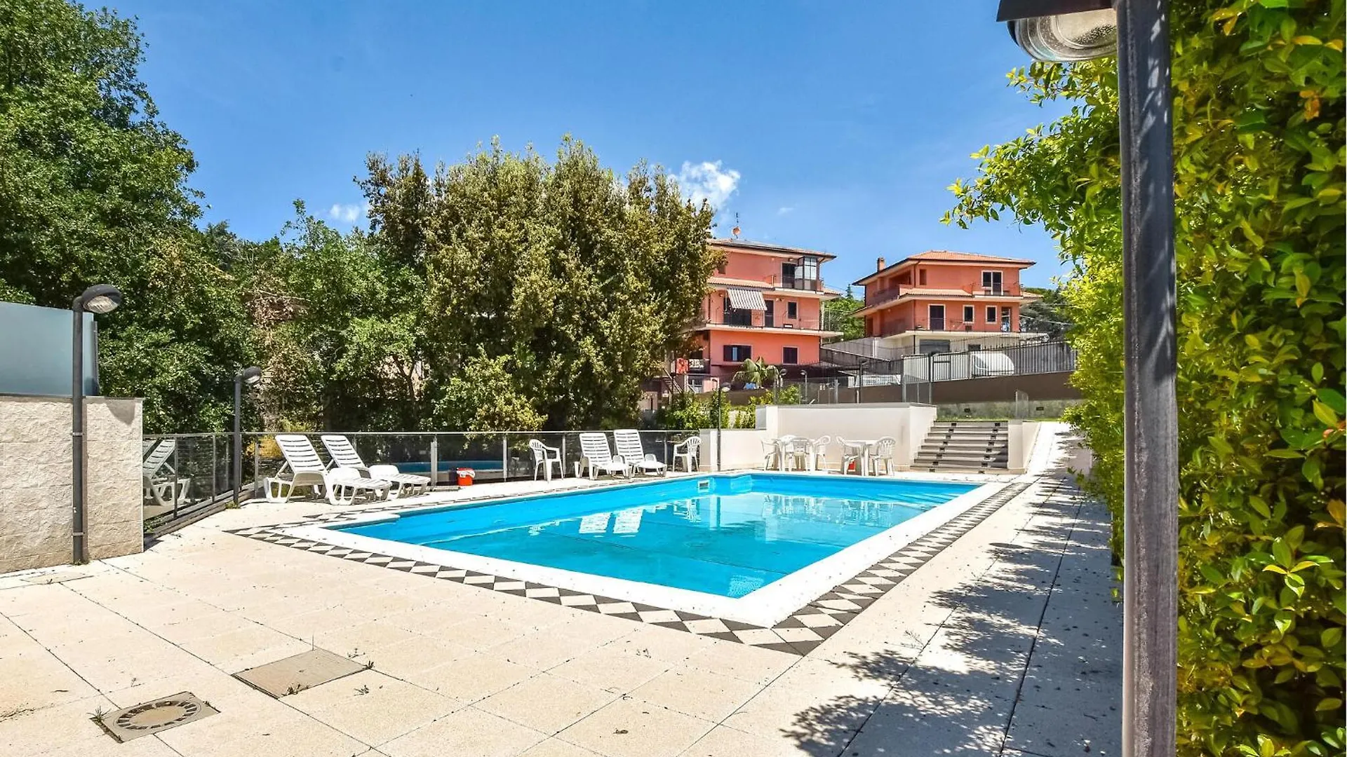 2 Bedroom Beautiful Apartment In Monterosso Fleri