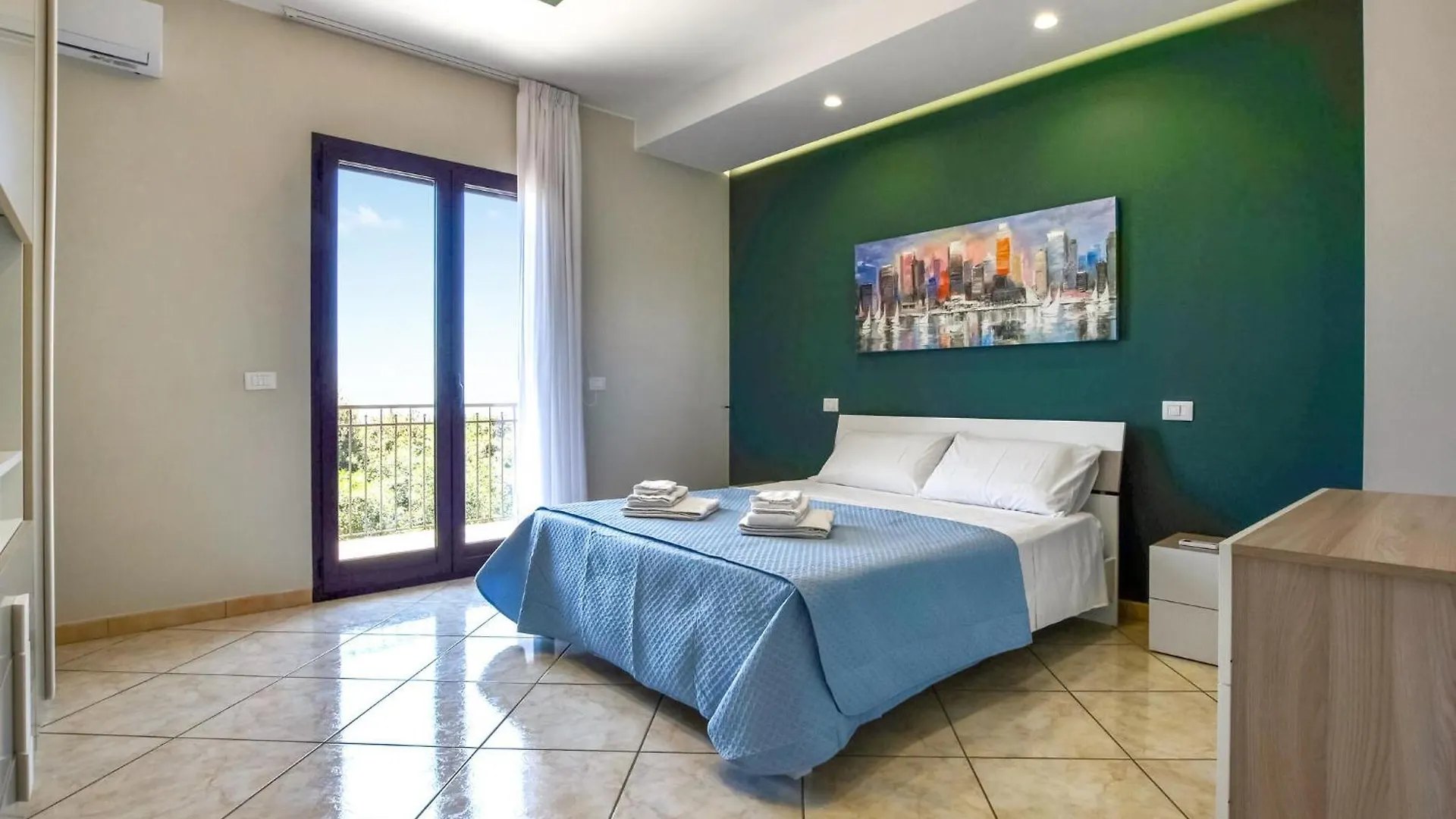 2 Bedroom Beautiful Apartment In Monterosso Fleri